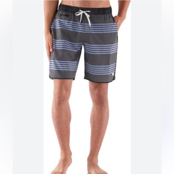 Vuori Men’s Banks Athletic Shorts 8.5” Unlined Stripe Gray - Picture 13 of 13